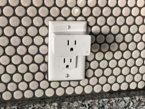 SmartPlug okoskonnektor